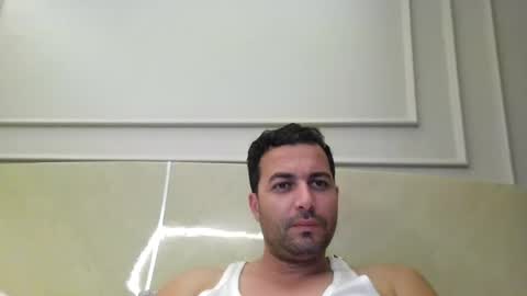 Snapshot of genteldevil chatting on 11.30.25 genteldevil online show from 11.30.25