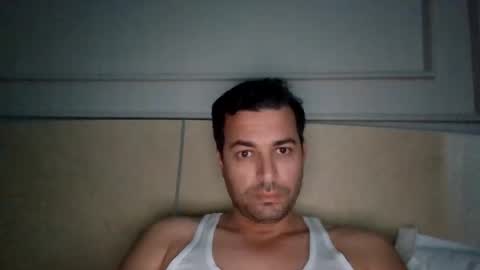 Snapshot of genteldevil chatting on 12.22.25 genteldevil online show from 12.22.25