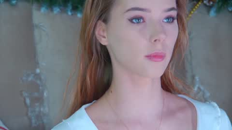 Snapshot of gentlerossi chatting on 12.18.24 GentleRossi online show from 12.18.24