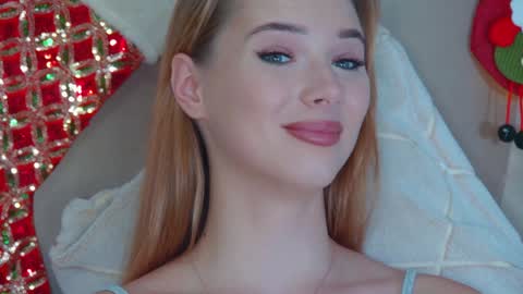 Snapshot of gentlerossi chatting on 12.28.24 GentleRossi online show from 12.28.24