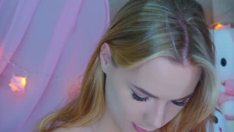 Snapshot of gentlerossi chatting on 01.17.25 GentleRossi online show from 01.17.25