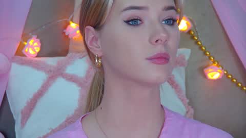 Snapshot of gentlerossi chatting on 01.18.25 GentleRossi online show from 01.18.25