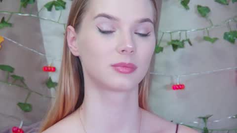 Snapshot of gentlerossi chatting on 10.07.25 GentleRossi online show from 10.07.25