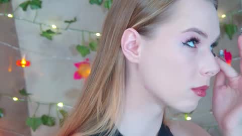 Snapshot of gentlerossi chatting on 10.10.25 GentleRossi online show from 10.10.25