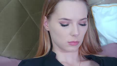 Snapshot of gentlerossi chatting on 10.17.25 GentleRossi online show from 10.17.25