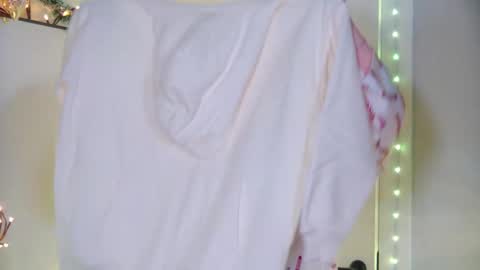 Snapshot of gentlerossi chatting on 11.19.25 GentleRossi online show from 11.19.25