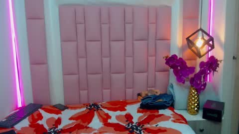 GEORGE online show from 12.22.24