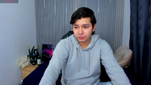 Snapshot of georgesmith_1 chatting on 05.27.26 GEORGE online show from 05.27.26
