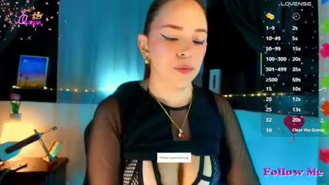 Snapshot of georgina_moschino chatting on 06.19.26 georgina_moschino online show from 06.19.26
