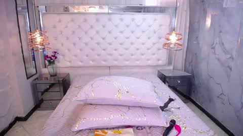 Snapshot of georgina_mussk chatting on 02.12.25 Georgina online show from 02.12.25