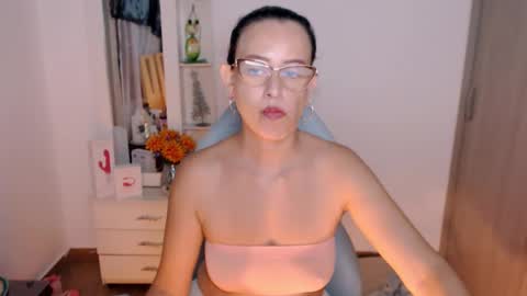 Snapshot of georginaferrer chatting on 06.29.26 georgina Ferrer online show from 06.29.26