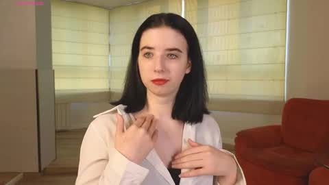 My name is Kelly online show from 10.06.25