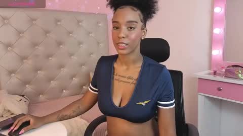 Snapshot of georgis__ chatting on 11.28.25 Georgina online show from 11.28.25