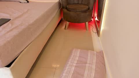 Snapshot of geral_johansson chatting on 01.19.25 online show from 01.19.25