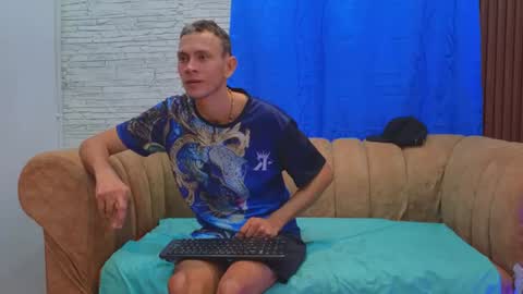 Snapshot of geremiaszapata chatting on 07.16.26 geremias online show from 07.16.26