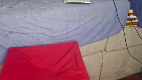 A  A online show from 02.05.25