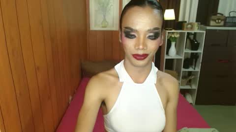 Sidneymorens online show from 11.28.25