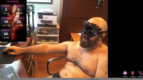 Snapshot of geronimo_431 chatting on 11.14.25 Daddy Jokes online show from 11.14.25