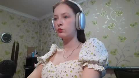 Snapshot of gertrudhore chatting on 05.14.26 Anna online show from 05.14.26