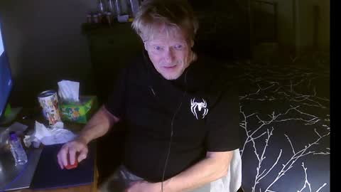 Snapshot of gethyn chatting on 12.03.24 Gethyn online show from 12.03.24