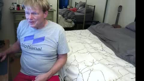 Snapshot of gethyn chatting on 11.09.25 Gethyn online show from 11.09.25