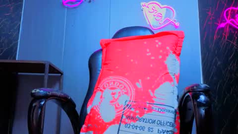 Snapshot of gewn2004 chatting on 11.07.25 gewn2004 online show from 11.07.25