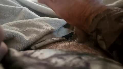 Snapshot of ggg20152015 chatting on 11.04.25 Gldyucame online show from 11.04.25