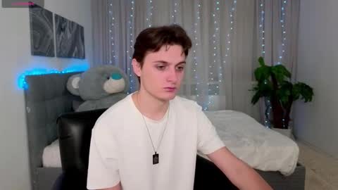 Alex online show from 10.21.25