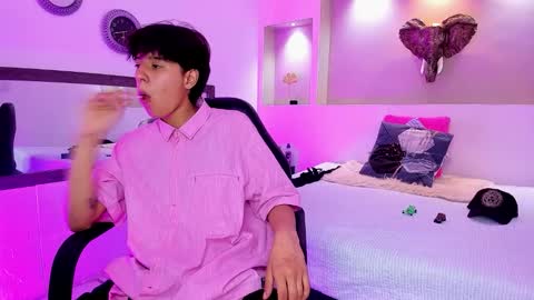 Snapshot of ghost__girl_ chatting on 10.28.25 Your Girl online show from 10.28.25