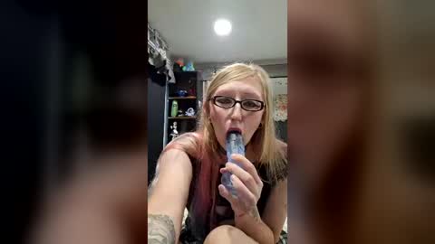 ghostgothdoll online show from 08.04.26