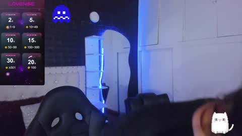 Snapshot of ghosty_doll chatting on 02.19.25 Allison online show from 02.19.25