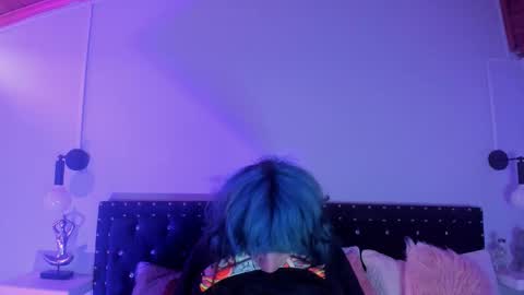 Snapshot of ghosty_doll chatting on 10.02.25 Allison online show from 10.02.25