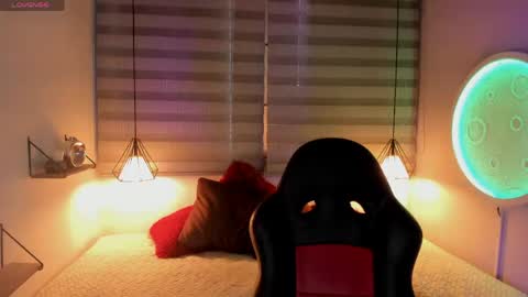 Snapshot of ghosty_doll chatting on 05.01.26 Allison online show from 05.01.26