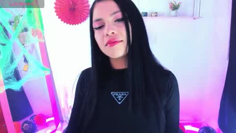 giaaaa   online show from 10.10.25