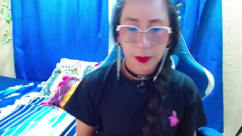 Snapshot of gia_leinn chatting on 05.20.26 Gia online show from 05.20.26
