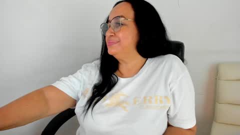 nahomi online show from 01.04.25