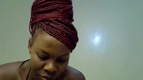 Snapshot of gianna_012 chatting on 09.15.25 ENNY online show from 09.15.25