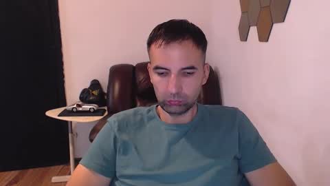 Snapshot of gianni_lion chatting on 10.13.25 Gianni online show from 10.13.25