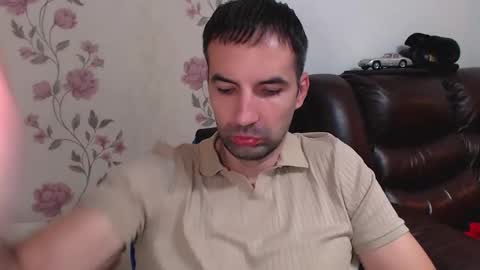 Snapshot of gianni_lion chatting on 11.04.25 Gianni online show from 11.04.25