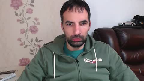 Snapshot of gianni_lion chatting on 11.19.25 Gianni online show from 11.19.25