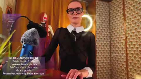 Snapshot of giantess_eva chatting on 06.26.26 Eva online show from 06.26.26