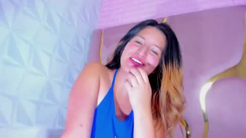 GiaRoussel online show from 01.29.25