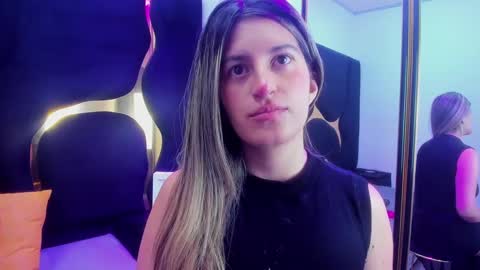 GiaRoussel online show from 09.16.25