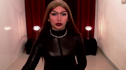 Gia X online show from 12.20.24