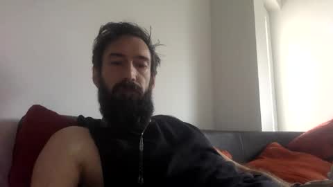 Snapshot of giggy81 chatting on 10.13.25 iggy online show from 10.13.25