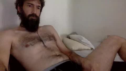 Snapshot of giggy81 chatting on 11.06.25 iggy online show from 11.06.25