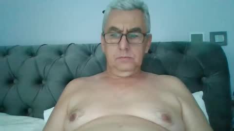 gigi1970 online show from 09.14.25