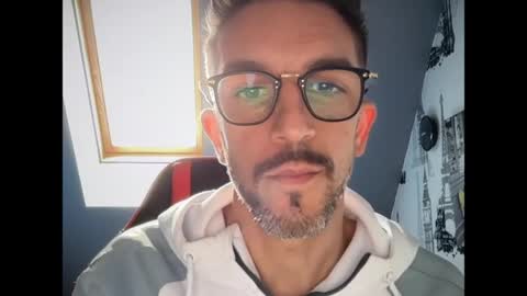 Gigi online show from 05.12.26
