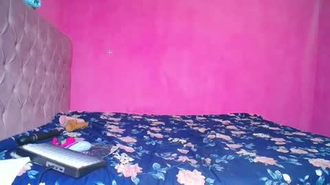 Snapshot of gigi_scott_ chatting on 06.17.26 GIGI STCOTT online show from 06.17.26