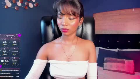 Snapshot of gigi_strawberry chatting on 02.09.25 GIGI online show from 02.09.25